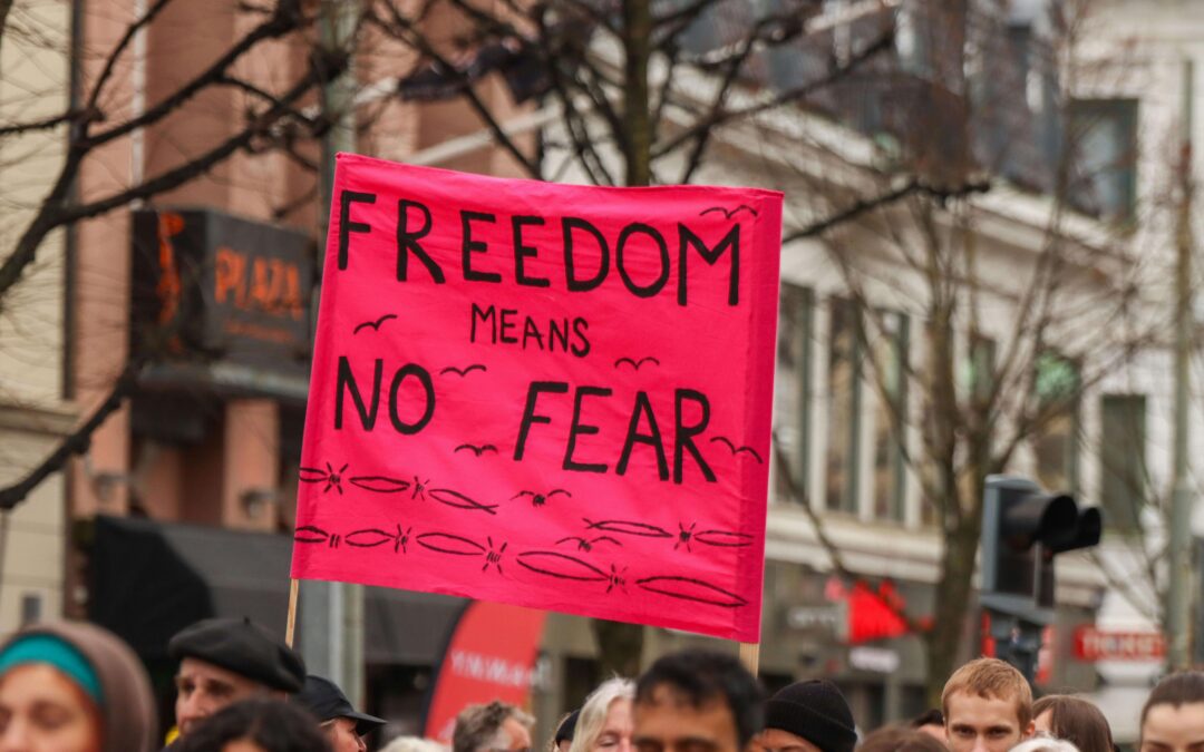 El Gobierno Federal impugna las leyes de Illinois que limitan la autoridad de aplicación de la ley migratoria